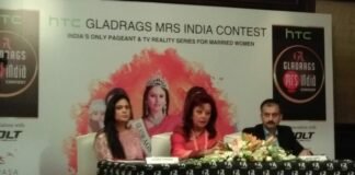 Gladrags Mrs. India 2015