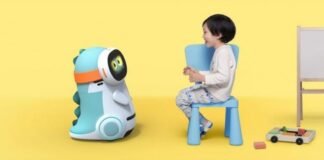 Cheetah Mobile unveils AI-powered smart devices and robotics products
