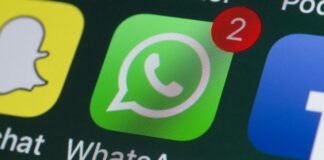 WhatsApp update for iOS can help read messages without the blue tick