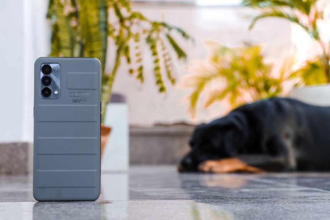 Realme GT Master Edition Review - Is the Master Edition Design enough? Realme GT Master Edition Review - Is the Master Edition Design enough?