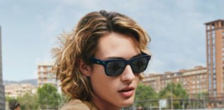 Ray-Ban and Facebook launch their Stories